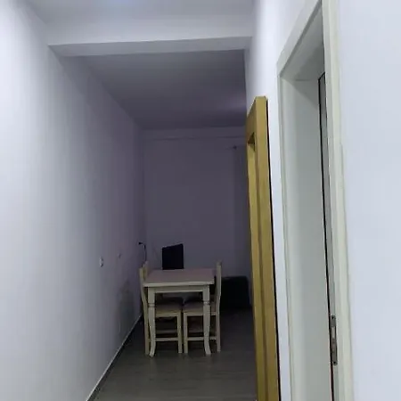 Arnoale's House Σαράντα
