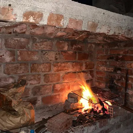 Πανσιόν Arnoale's House